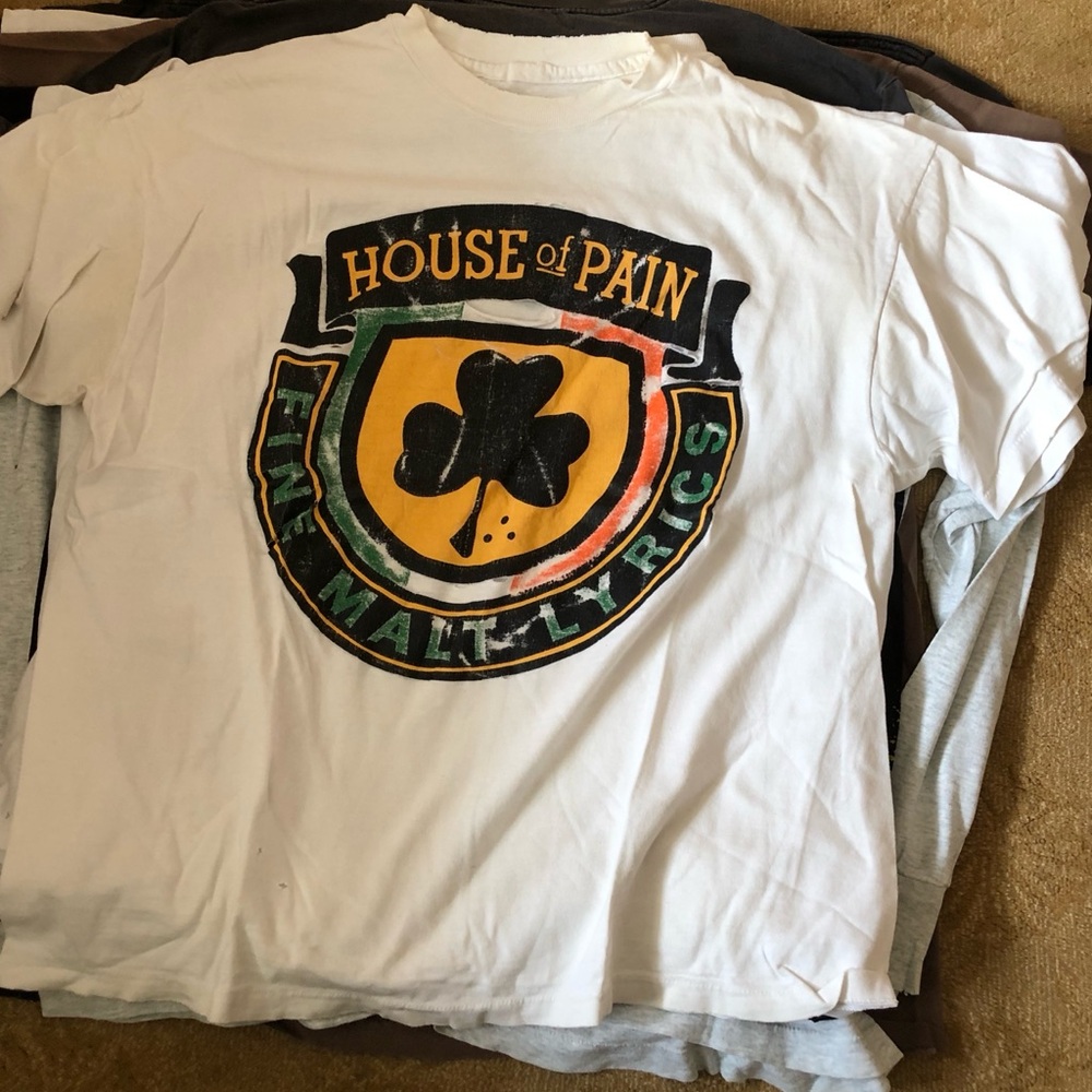 House of Pain White “we came to get down, so jump around “Tee